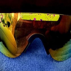 Pit Viper The Original Sunglasses Wide Fit | Color: The 1993 With Polarized Rainbow Lens