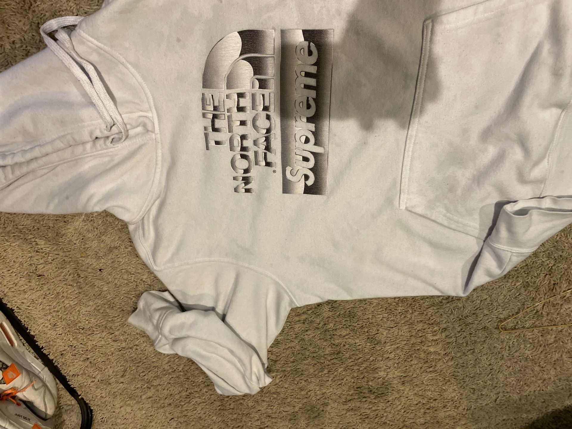 Supreme NorthFace sweatshirt