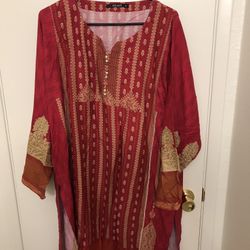 Beautiful XL size Pakistani kurti (long shirt) 
