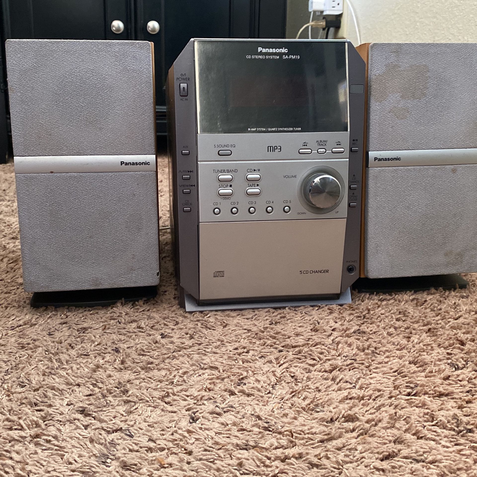 Panasonic Cd Stereo System And Cassette 