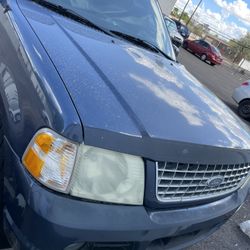 2004 Ford Explorer