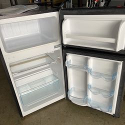 Avanti 3.1 cu. ft. Compact Refrigerator