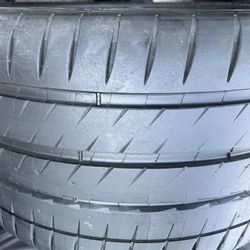 Tengo Una Llanta 305/30ZR20 MICHELIN PILT Sport 4S 