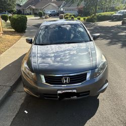 2010,Gray Honda Accord