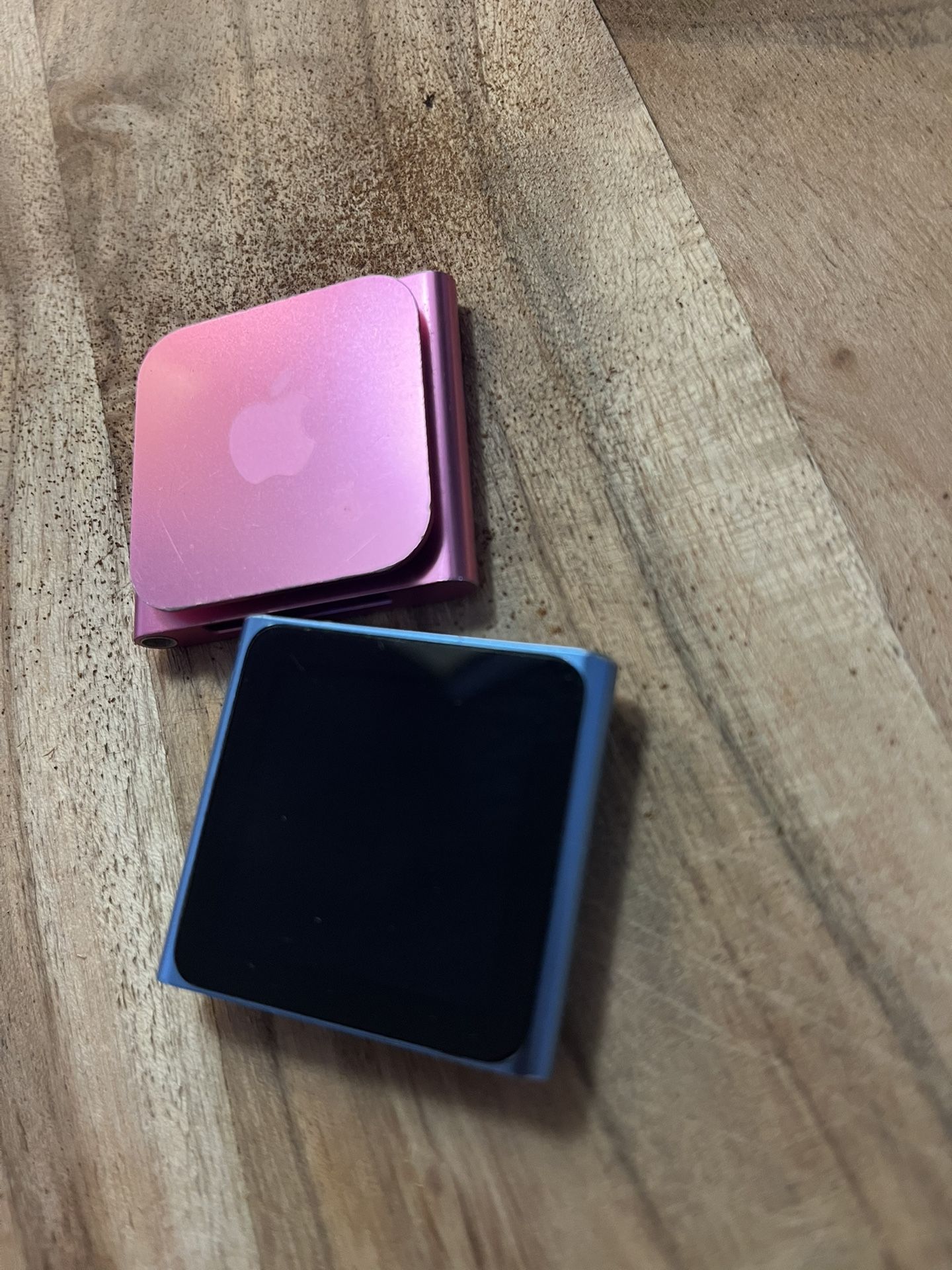 His And Hers iPod Nano 