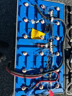 36 volt forklift Battery Like new
