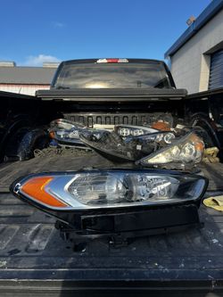 Ford Fusion Headlight (2013-2016)
