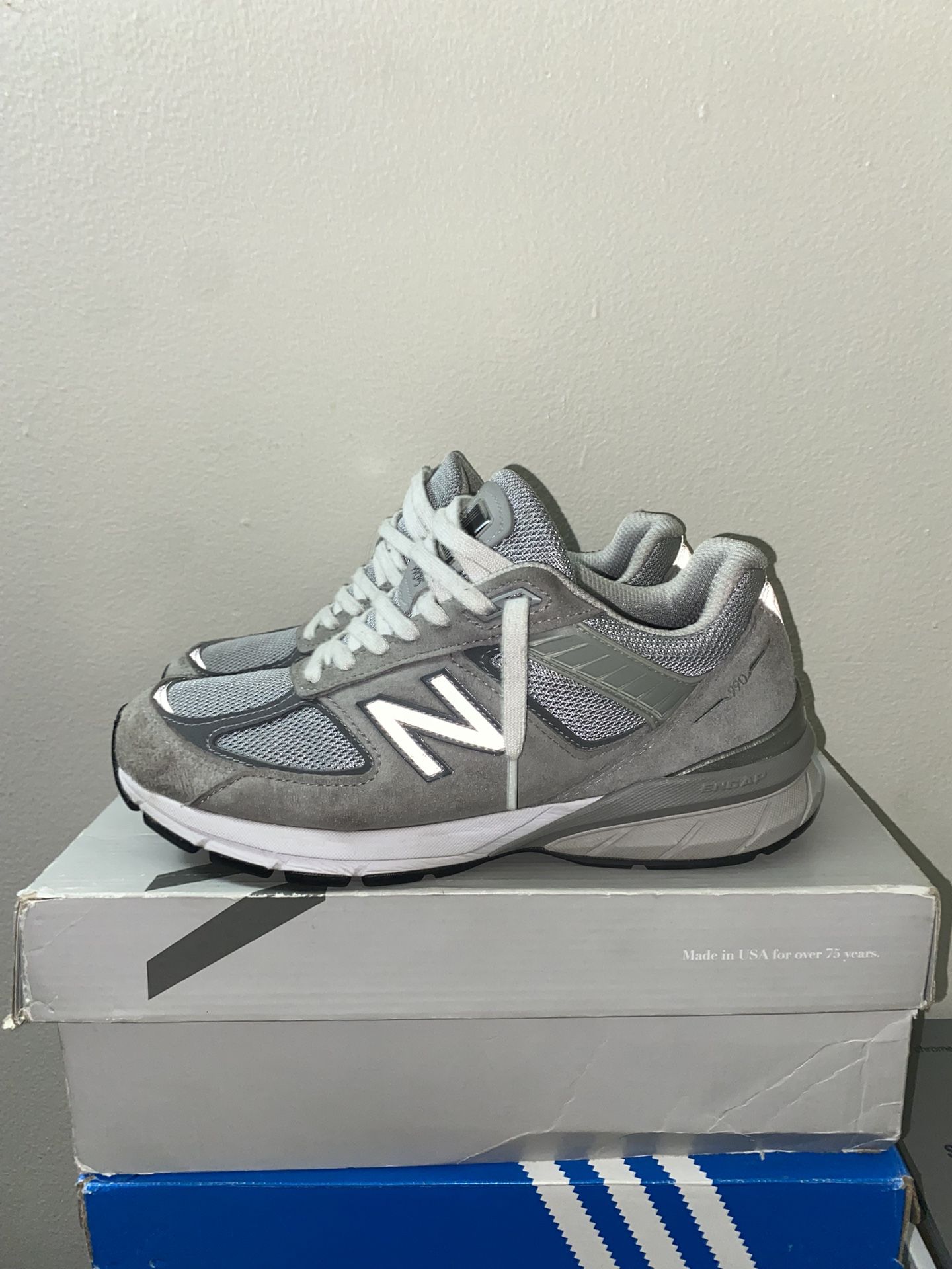 New Balance 990 V5 Men’s Size 8
