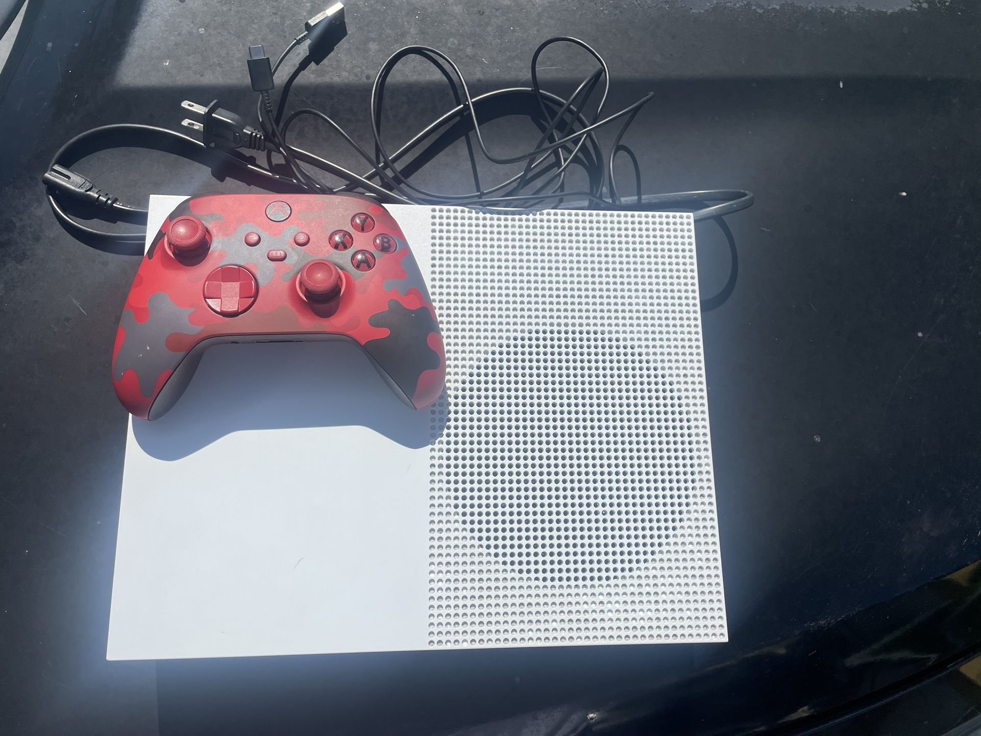 Xbox One S Great Condition