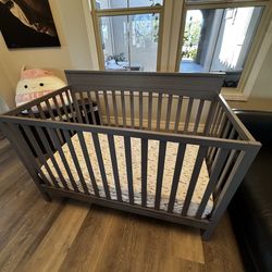 Baby Crib Grey with mattress and fitted sheet