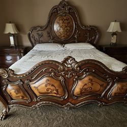 Pulaski King Size Bedroom Set