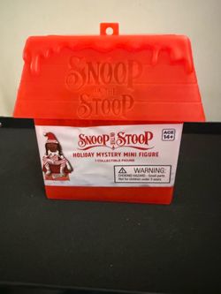 Snoop on the Stoop Holiday Mystery Mini Figure