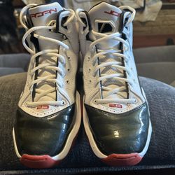 Men’s Nike Jordan B Loyal Shoes. Size 11. Excellent Condition.