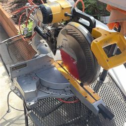 Dewalt Compound Miter Saw