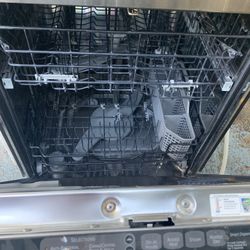 Dishwasher 