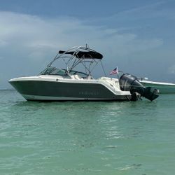 2008 Robalo R227