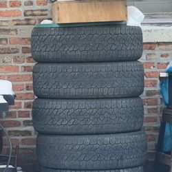 Tengo Estás Llantas En Venta 