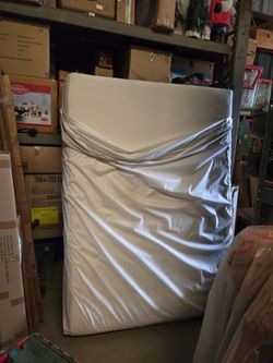 FREE QUEEN MEMORY FOAM MATRESSES