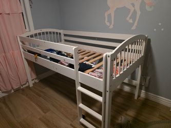 Twin loft bed
