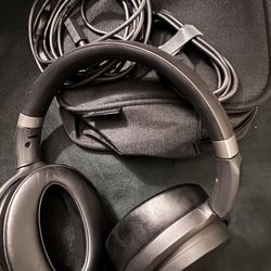 Sennheiser HD 450BT Noise Cancellation Bluetooth Headphones