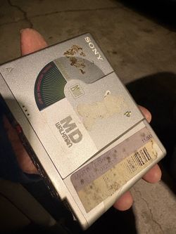 SONY WALKMAN MD - vintage 80s mini disc player