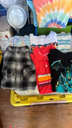 Lil boy’s Sz 10/12 shirts