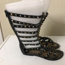 Like New Aldo Woman Boots fits Size 6-7