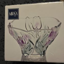 Mikasa Tulip Bowl New In Box