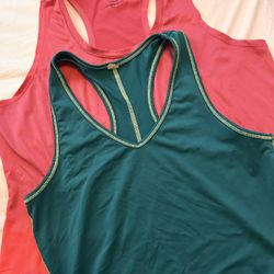 Women’s Workout Shirts Tanks Size L