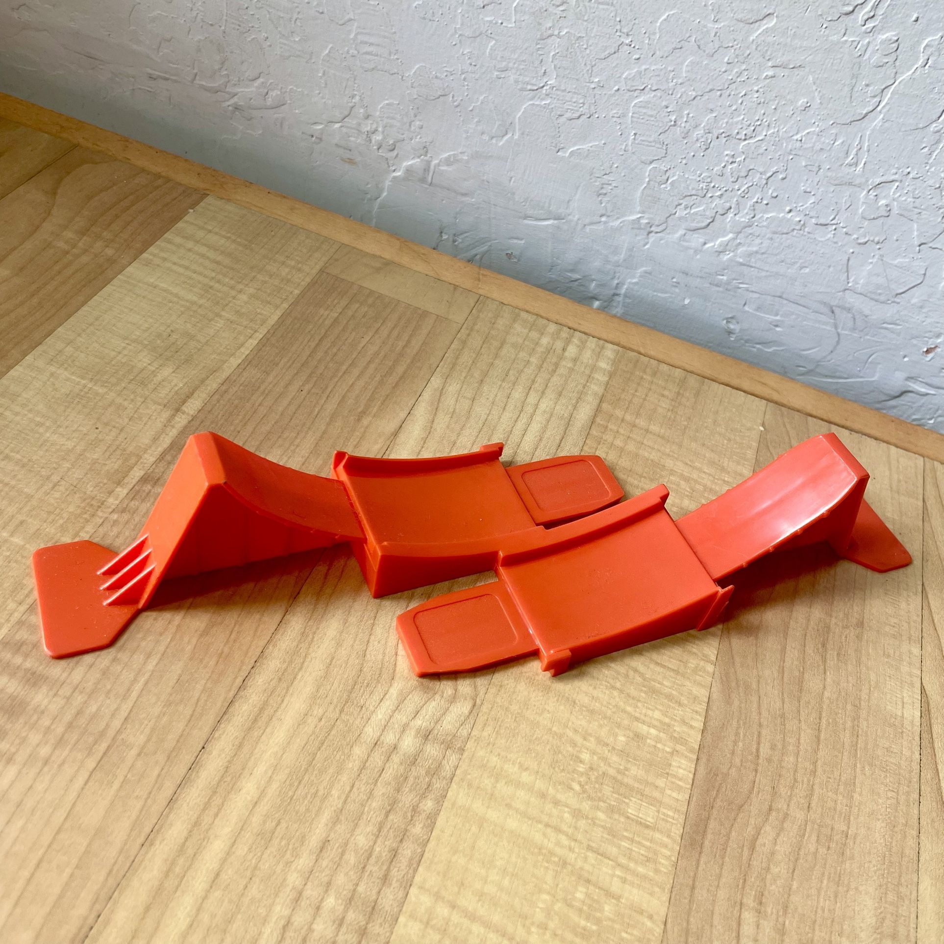 Hot Wheels Orange Track Loop Base Part 1(contact info removed)