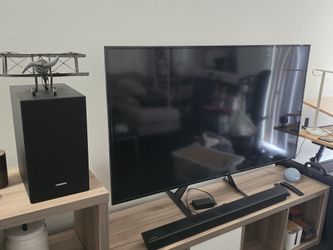 Samsung 55" Smart 4k TV + Soundbar With Subwoofer