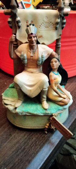 Disney Pocahontas Figurine Statue