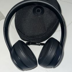 Beats Solo4 Wireless Headphones - On-Ear