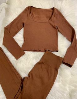 Women’s Athletic Gym Set Brown Size Small