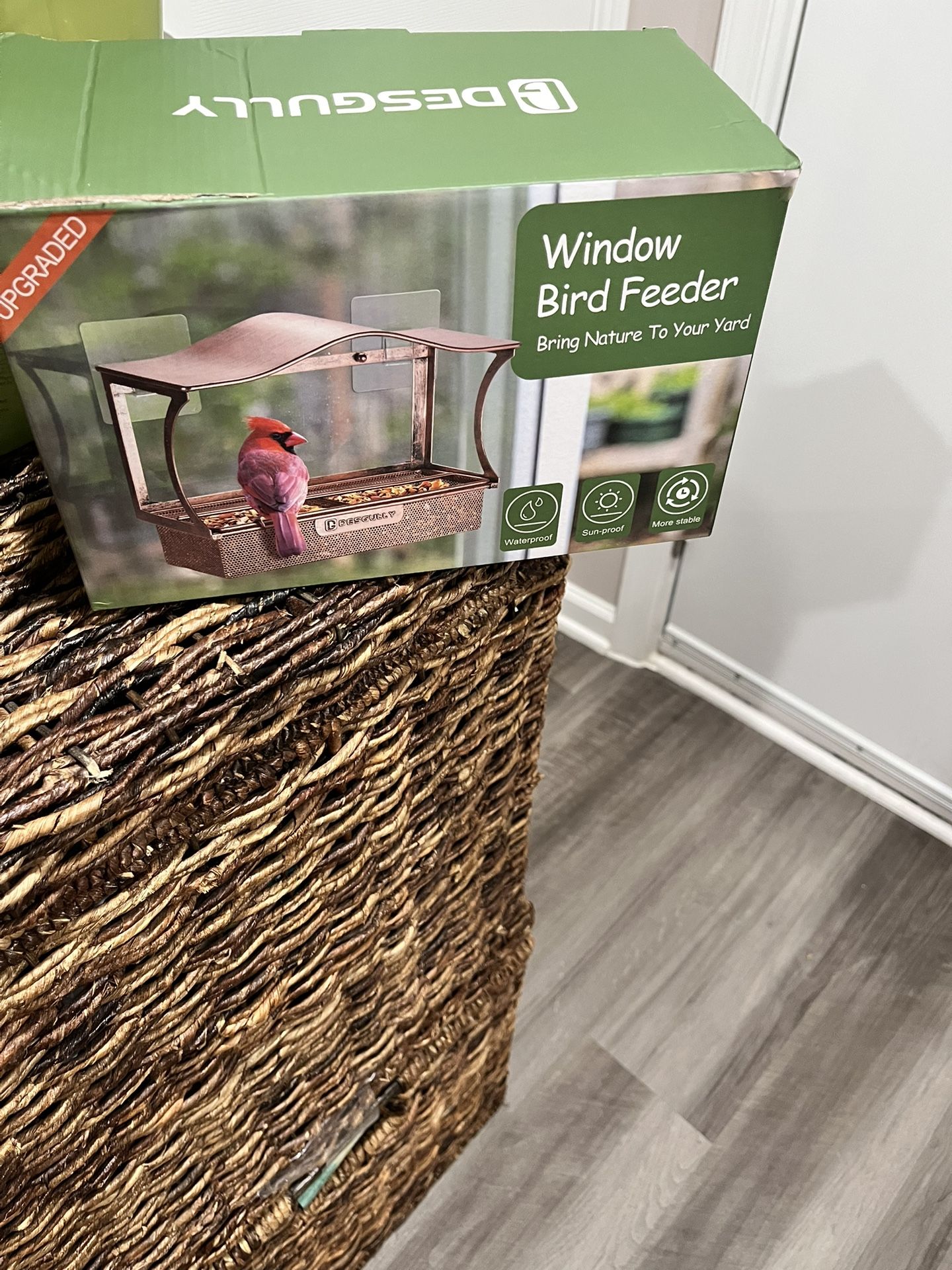 DesGully Window Bird Feeder (New in Box)