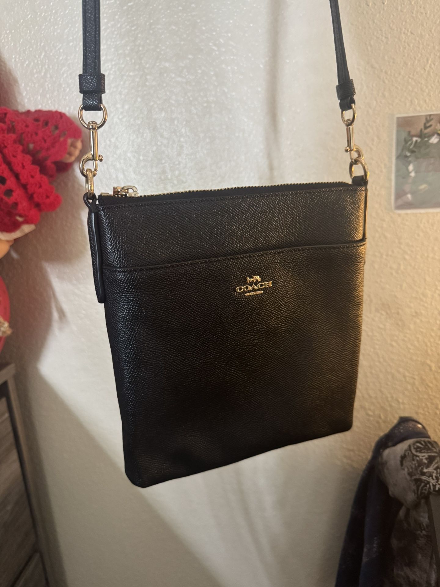 Authentic COACH Kitt Messenger Crossbody Bag