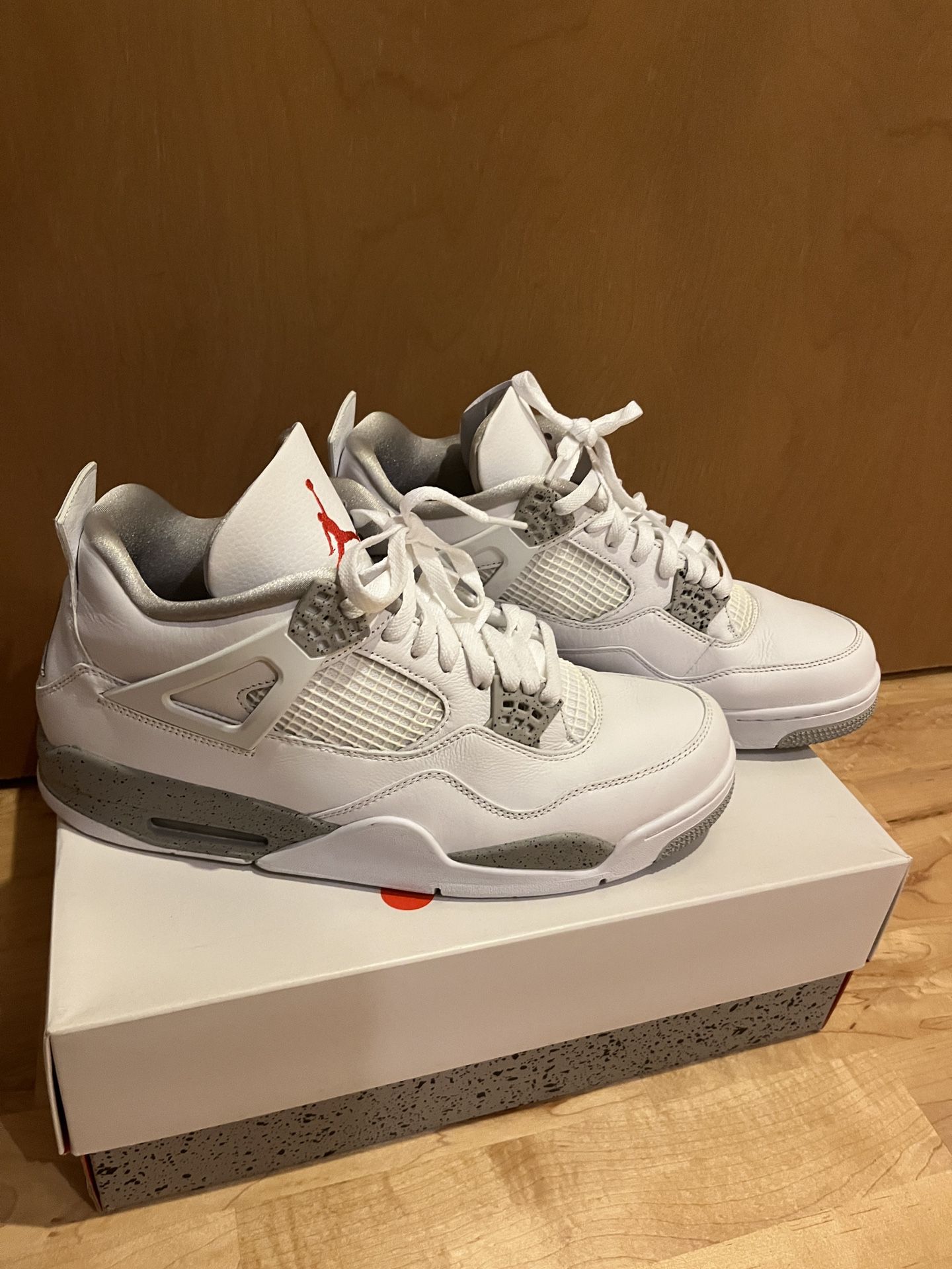 Air Jordan 4 White Oreo Size 13