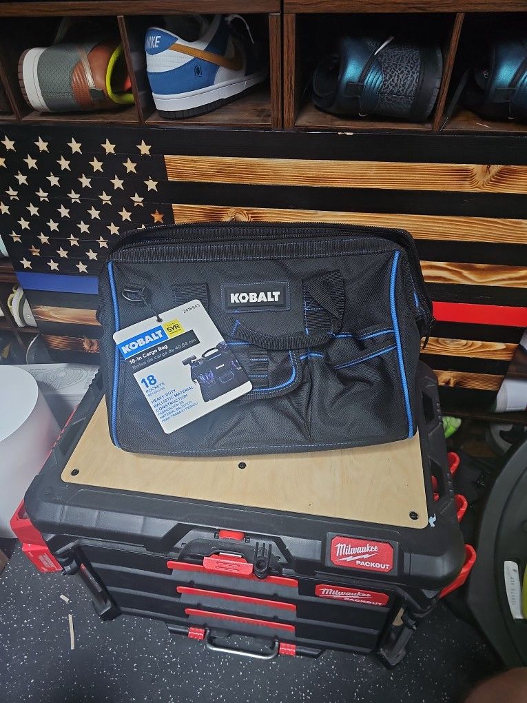 Kobalt 16" 18 Pocket Black Cargo Tool Carrying Bag