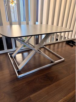 Desk stand