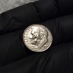 № 3RARE US Coin(1999)"P"Error die chips On The Face