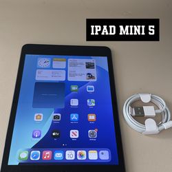 IPad Mini 5  -Like New And Unlocked!