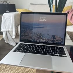 MacBook Pro 13inch M1 2020