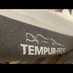Tempurpedic CA KING mattress 