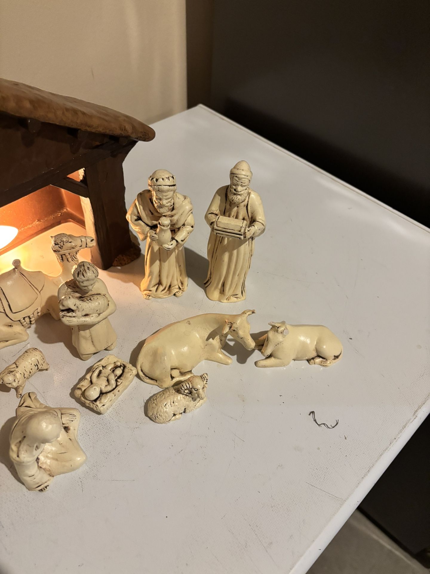 Vintage lighted nativity scene