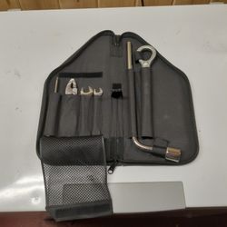 Brand New Never Been Used Side Of The Road Car Kit To Change Wheel