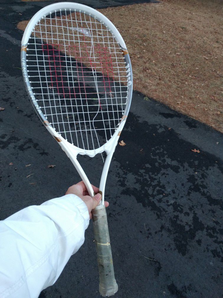 Wilson tennis racket racquet