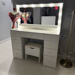 Beautiful White Vanity Dresser New 