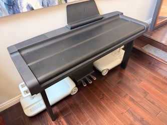 Digital Piano with Stand and Pedals