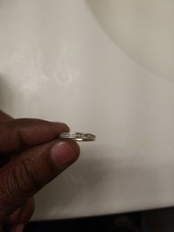 10k diamond ring for sale 100$
