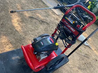POWER WASH SEMINUEVA TRABAJA BIEN  SOLO NESESITA NUEVOS EMPAQUES  LA POMPA AHI SE MIRAN EN LA FOTO